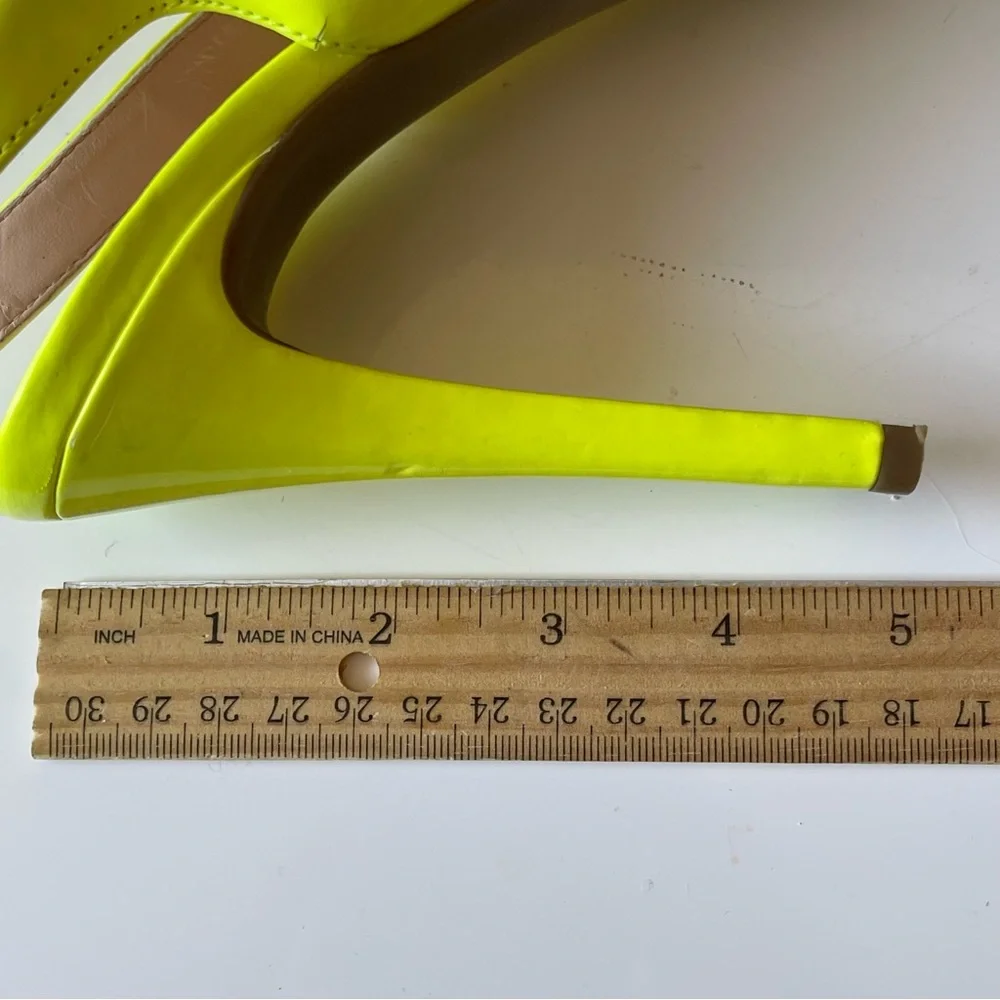 GUESS ‎ neon yellow peep toe stilleto sling back heels